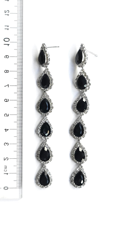 Emerald Tear Drop Social Linear Earring