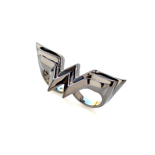 Wonder Woman DC Comics Two-Finger Knuckle Ring