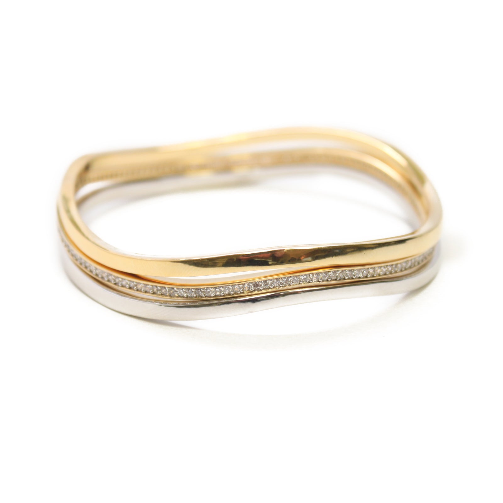 Dana Three Wavy Stackable Bangle Set