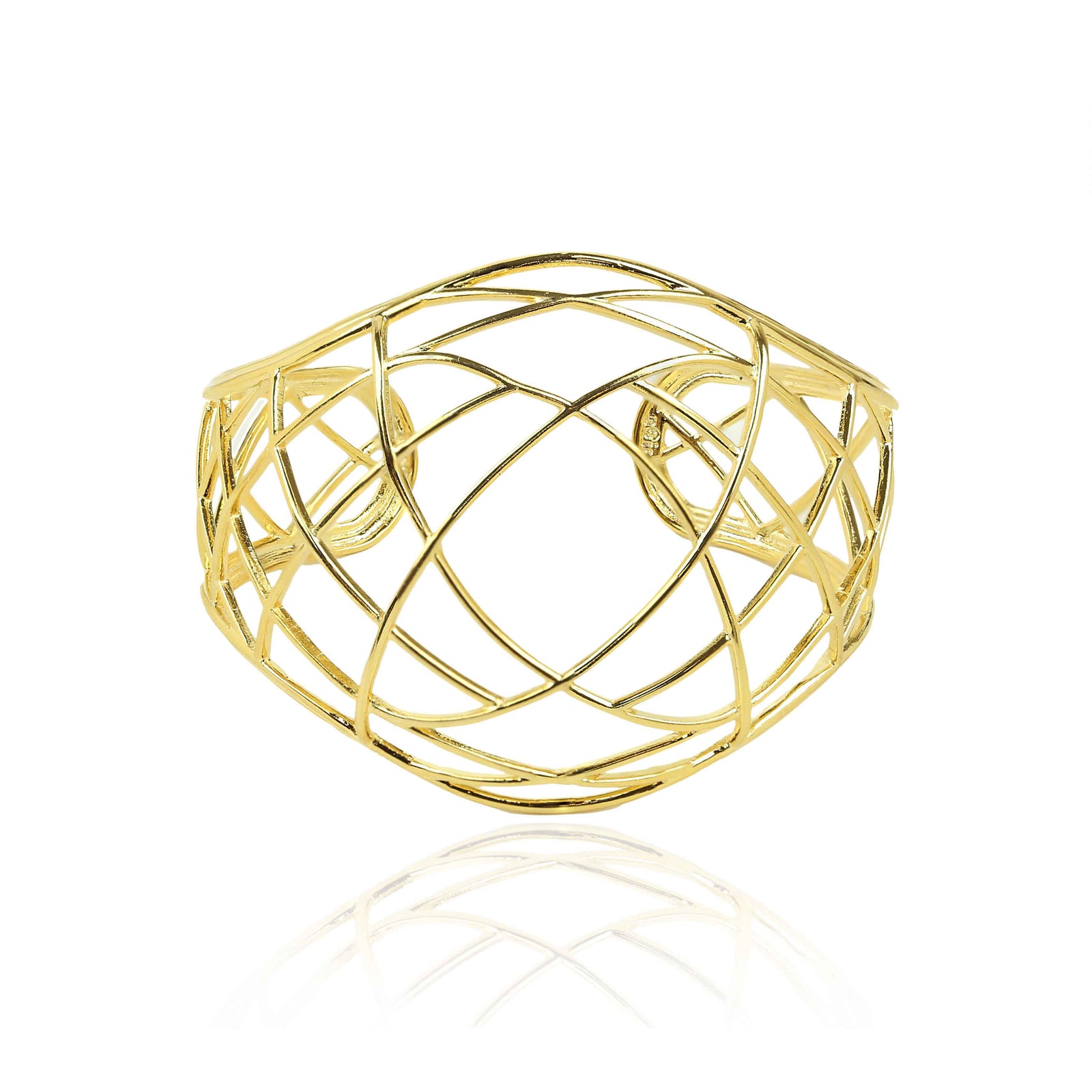 INTERLACED CUFF