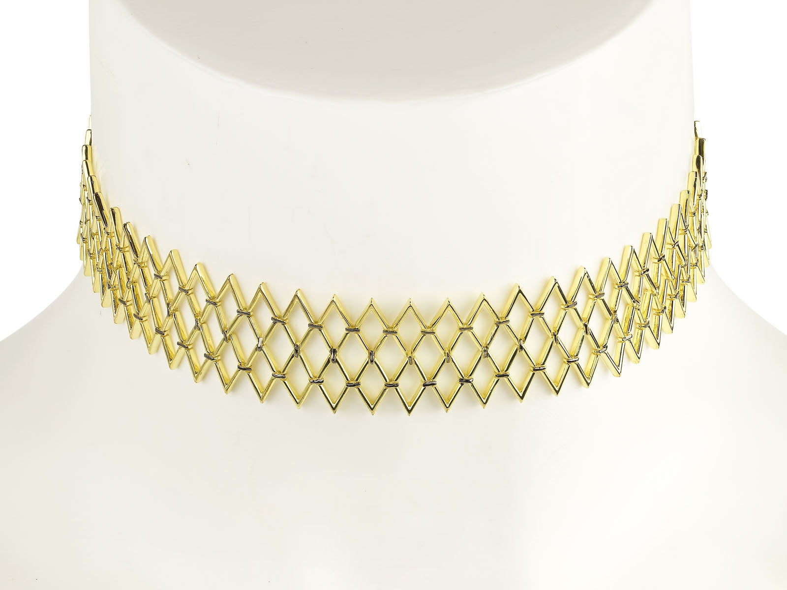 VEILED CHOKER NECKLACE