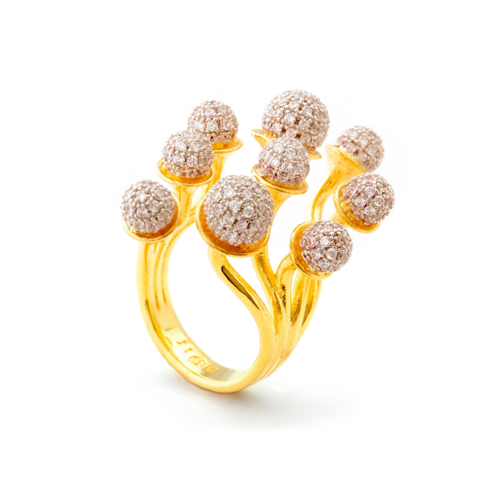 Tai Pave Ring